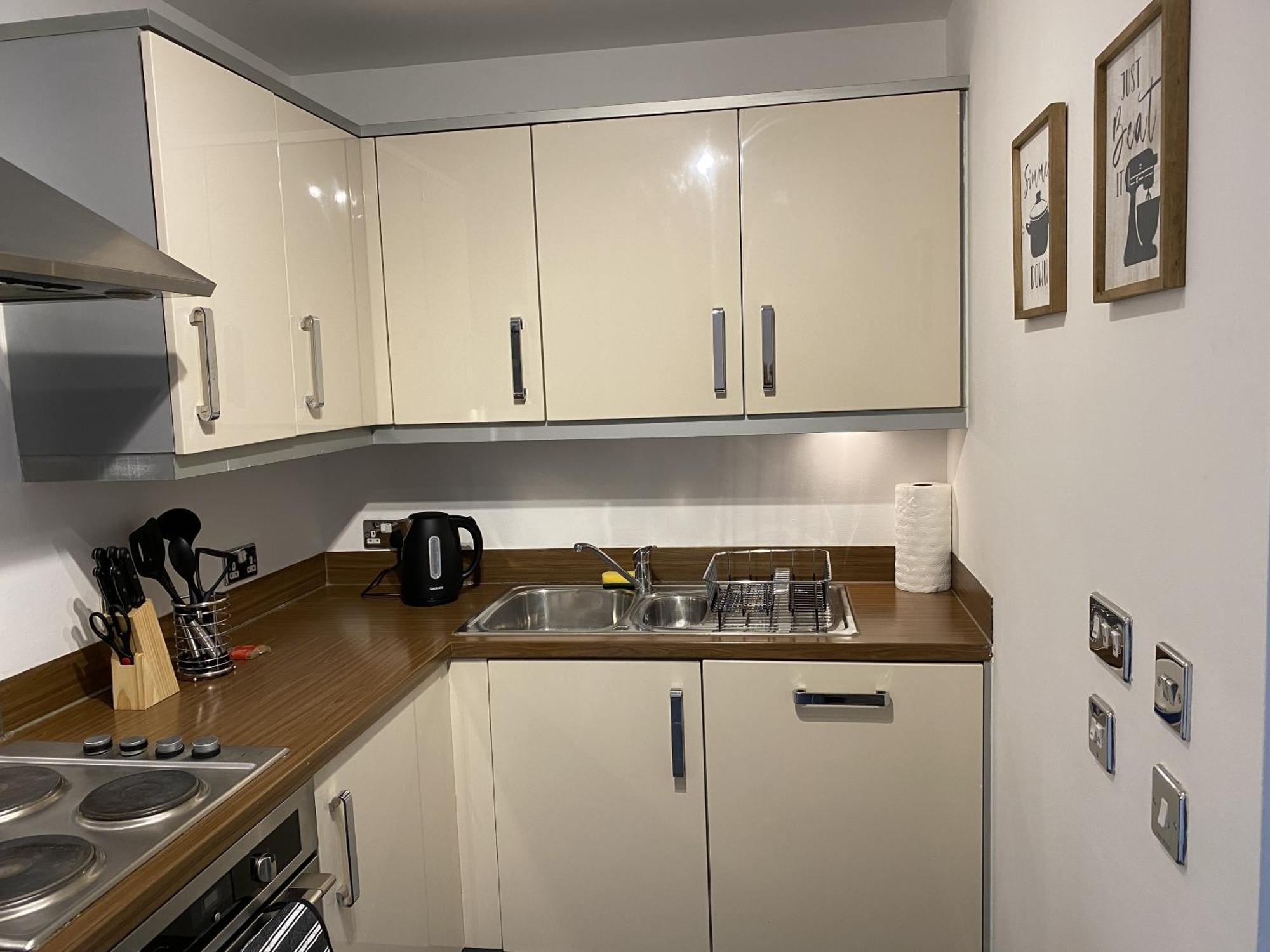 Tailor That Property - Chelsea House ミルトン・ケインズ 部屋 写真